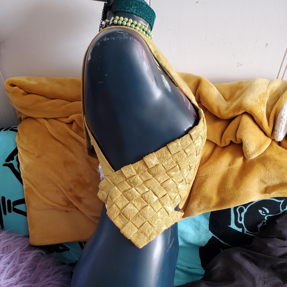 Custom Top - Picture 2 of 5